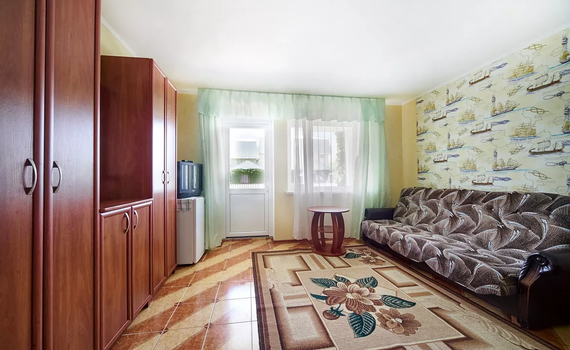 Номер полулюкс. Гостевой дом «Парадиз». Симферополь