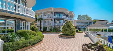 Семейный парк-отель «Греция»