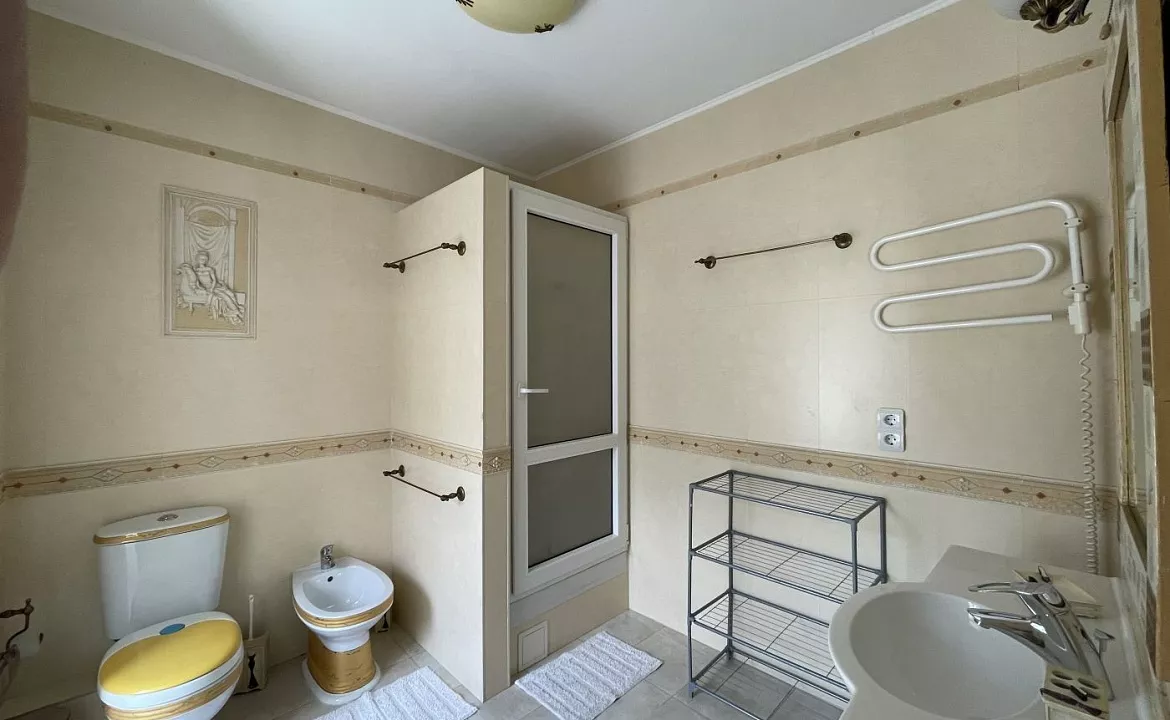 Дом 2-этажный. Гостевой дом "Ялта-Ливадия". Ливадия Дом 2-этажный. Гостевой дом "Ялта-Ливадия". Ливадия