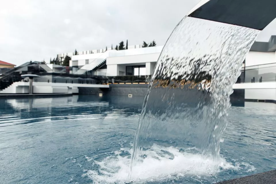 . Курортный отель Моне. Адлер