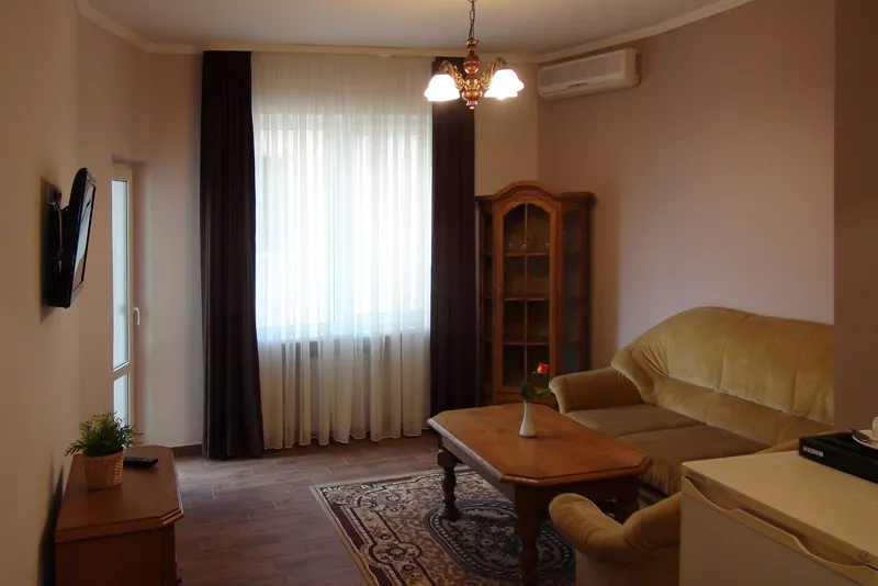 Двухкомнатный номер  «Люкс». Отель «Black Sea». Адлер