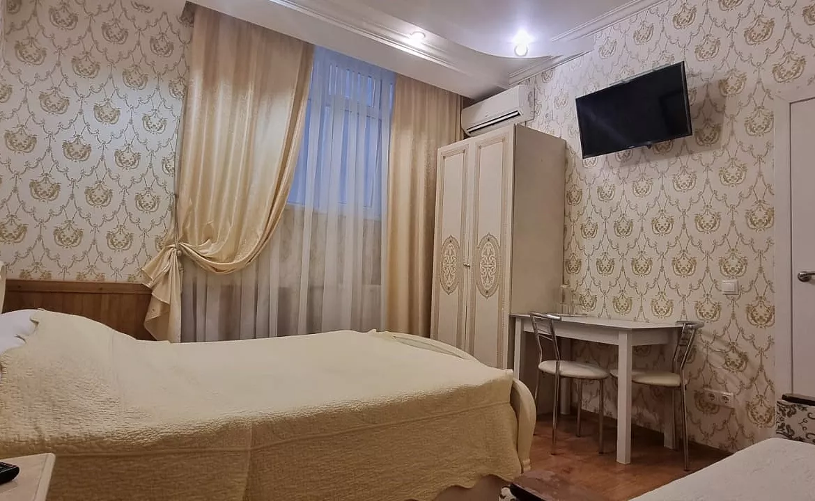 Стандартный двухместный номер. Гостевой дом Золотая миля. Сочи