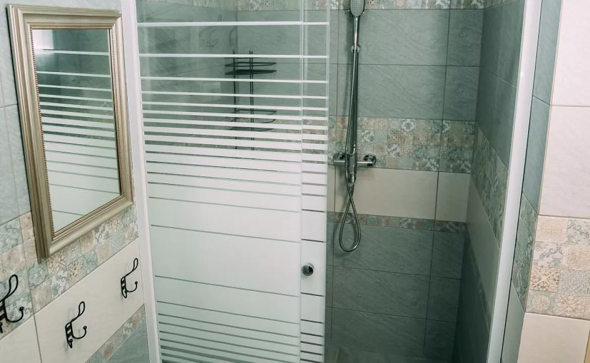 Вилла на две семьи. "Вилла и Бревенчатые дома в лесу" . Туапсе Вилла на две семьи. "Вилла и Бревенчатые дома в лесу" . Туапсе