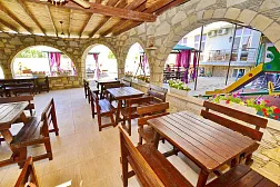 Отель “ЯНАКИС”