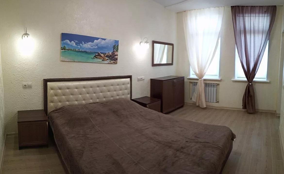 Двухкомнатный номер с балконом «Люкс/Luxe». Гостевой дом  Vega. Заозерное