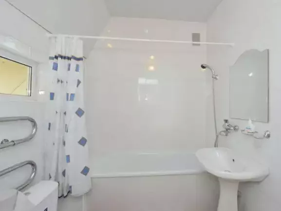 4-местный 2-комнатный. Отель «Адель». Домбай-гостиницы