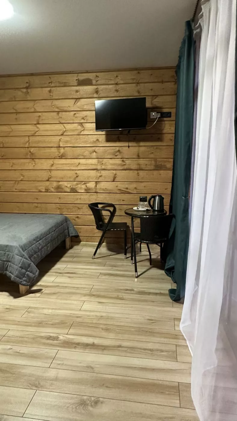 . Лилия. Гудаута