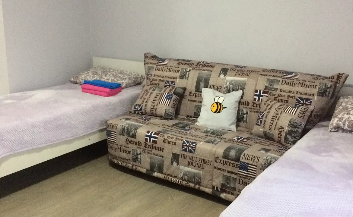 Четырёхместный номер. Гостевой дом «Пчела». Ейск