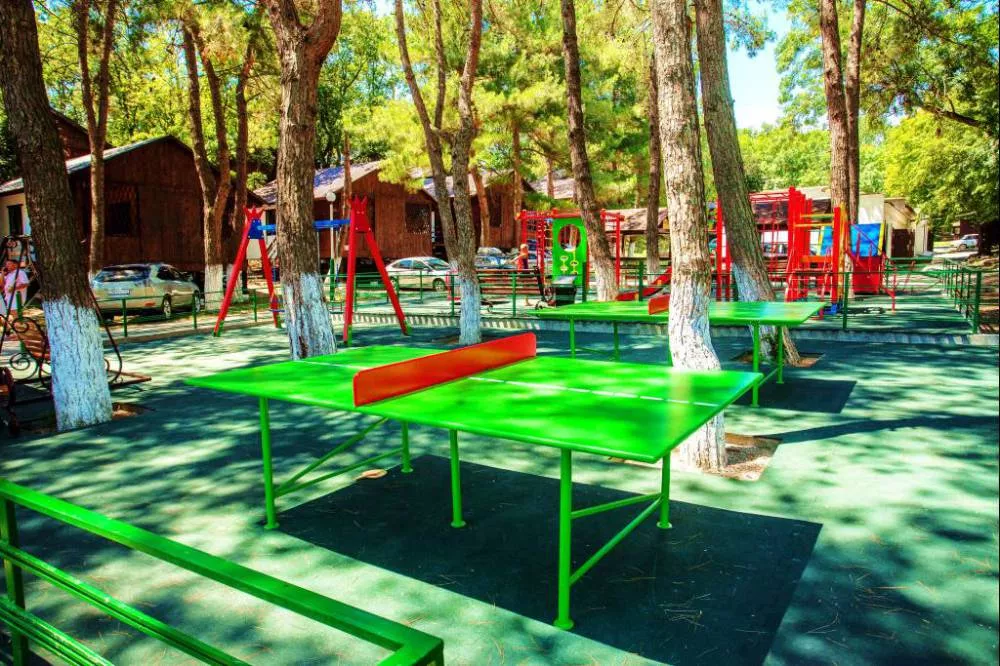 . База отдыха "Арион" с палаточным городком. Дивноморское