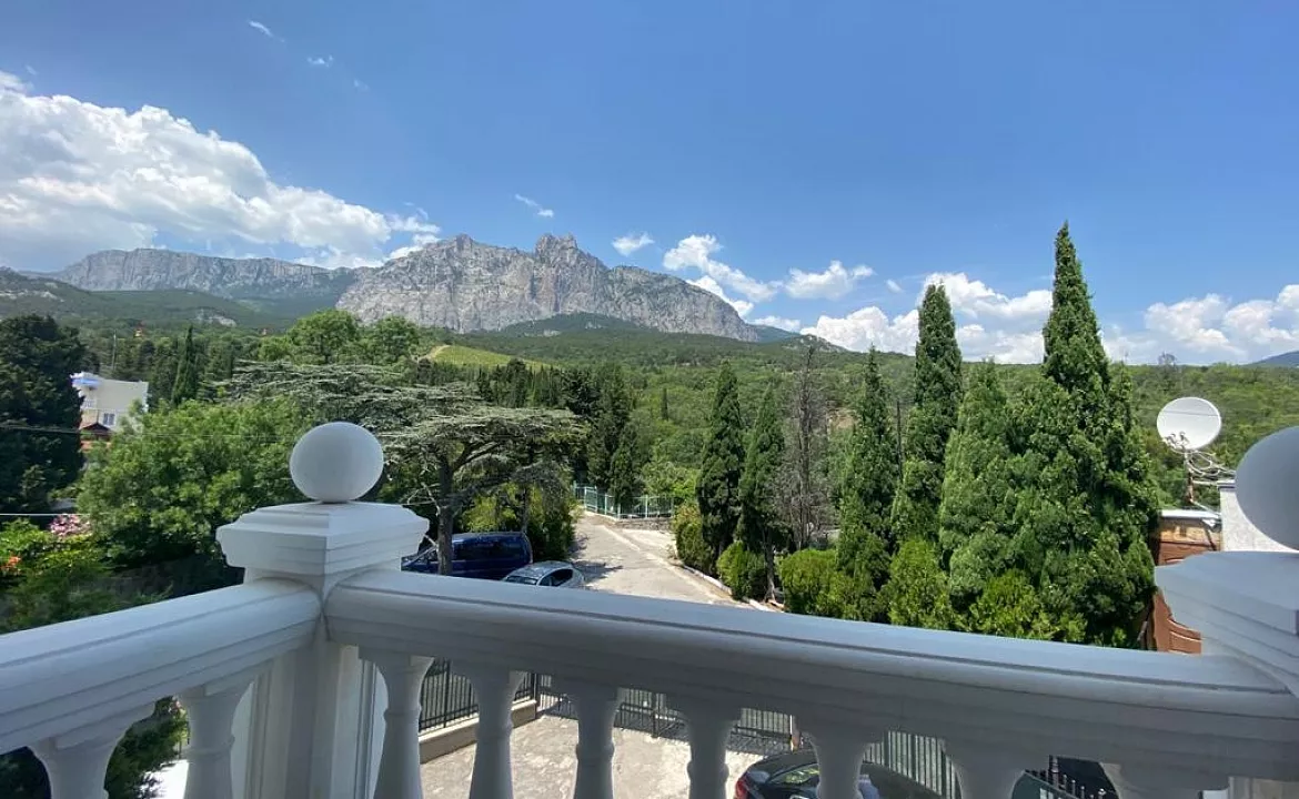 Люкс . Вилла "Ренессанс". Кореиз