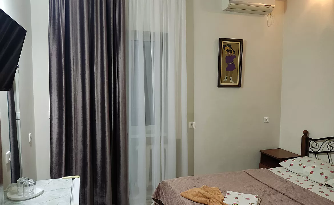 Двухместный с удобствами и балконом. Гостевой дом "Одиссей" - Кабардинка. Кабардинка Двухместный с удобствами и балконом. Гостевой дом "Одиссей" - Кабардинка. Кабардинка