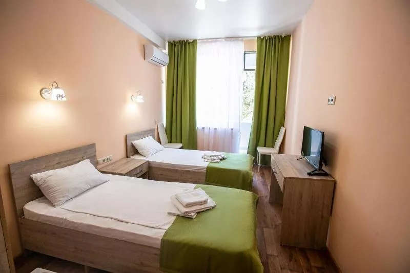 . Гостиница "Курорт". Пицунда . Гостиница "Курорт". Пицунда