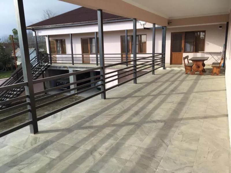 . Гостевой дом "Киараз" . Гудаута