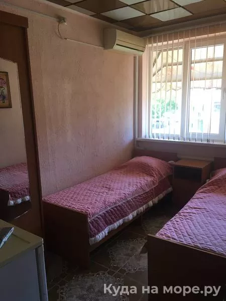 Трехместный без удобств. Гостевой дом Балатон. Лазаревское