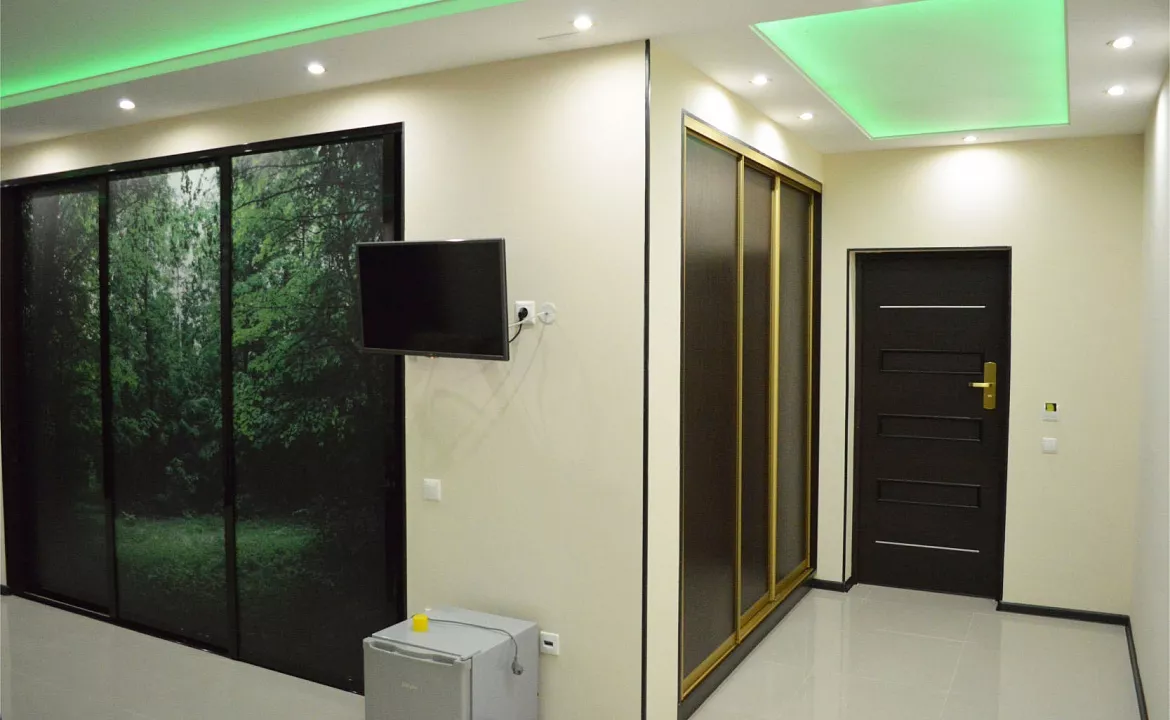 6-ти местный 