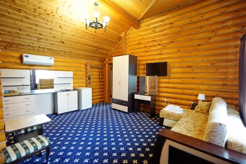 . Отель Форт-Артур. Лазаревское