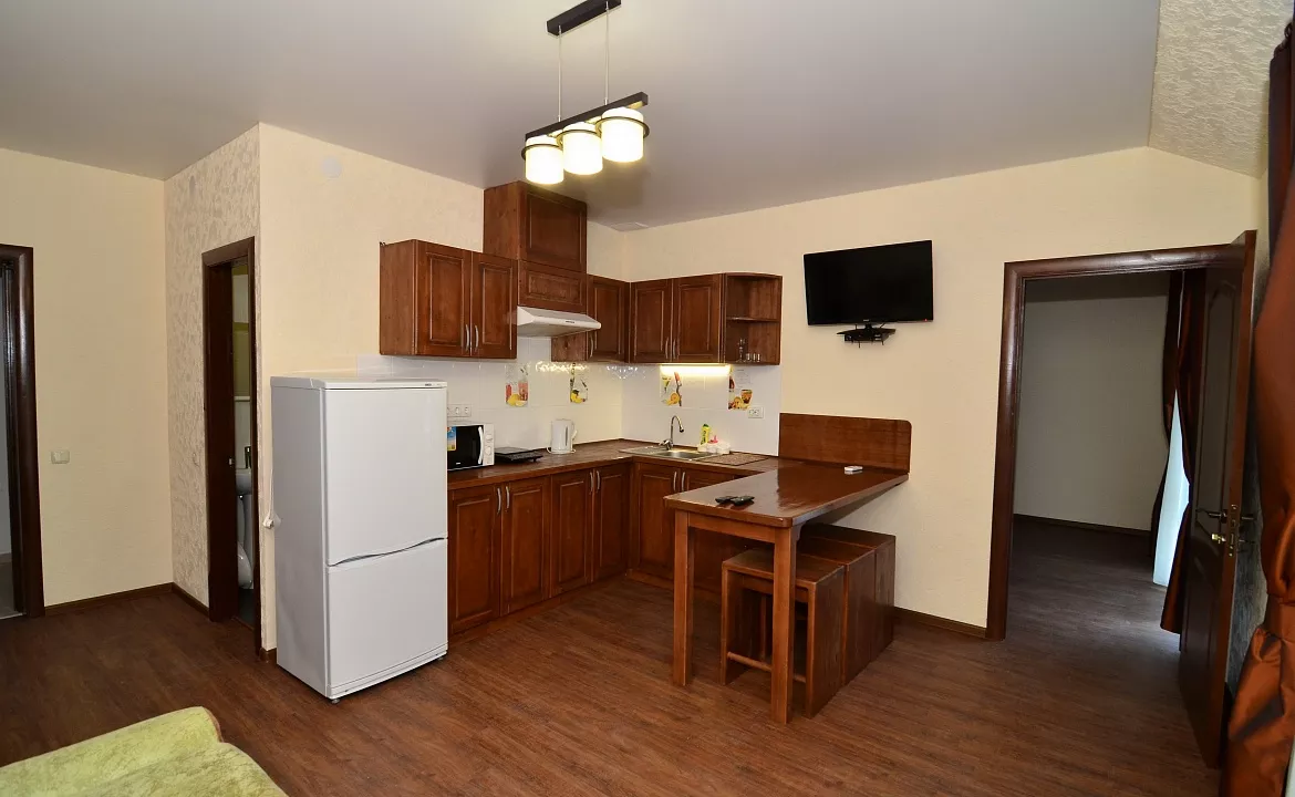 Люкс. Отель «Арина». Штормовое