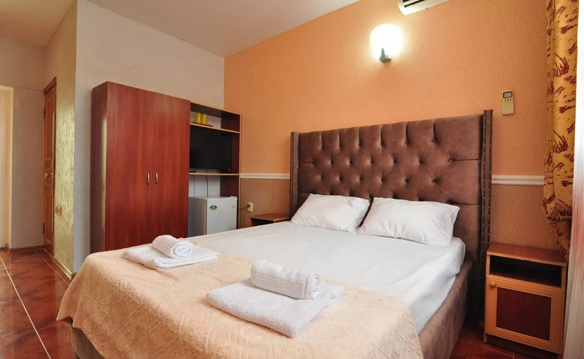 2-местный номер Стандарт. Гостевой дом "Спартак". Витязево