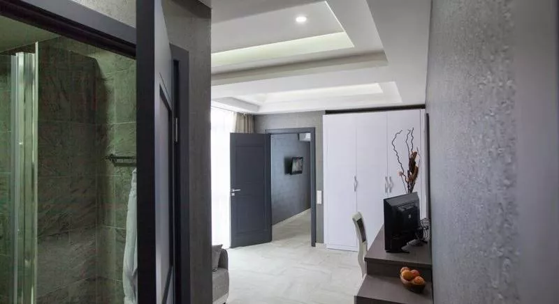 Suite (люкс). Гостиница "Парк Авеню". Кореиз