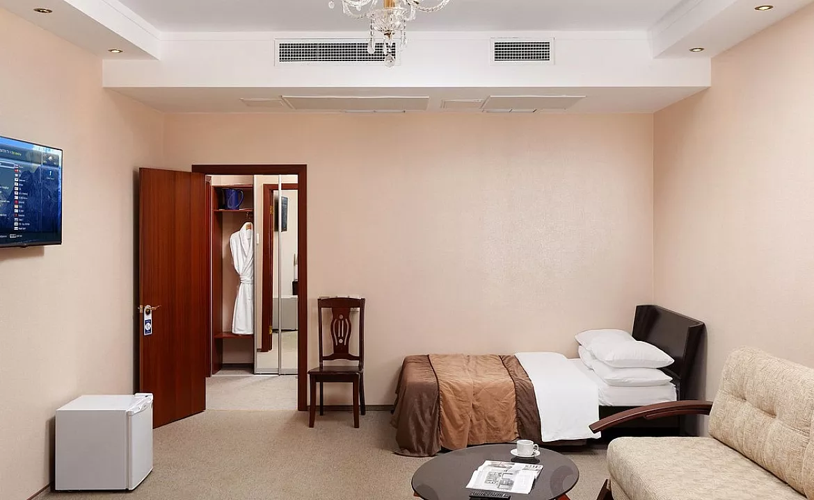 СЕМЕЙНЫЙ 1-КОМНАТНЫЙ НОМЕР ДЛЯ 3-4 ЧЕЛОВЕК. Отель «TES-Hotel Resort & SPA». Евпатория