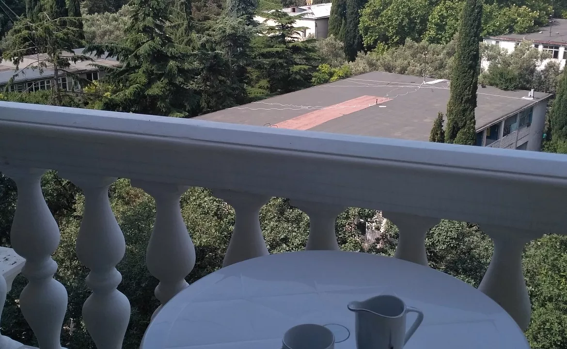 Семейный номер с кухней и видом на море и горы Ай-Петри. Отель Апарт отель "Дуэт". Ялта