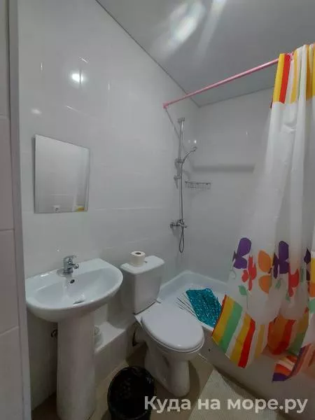 Стандартный пятиместный номер. Гостевой дом "Нур". Ольгинка