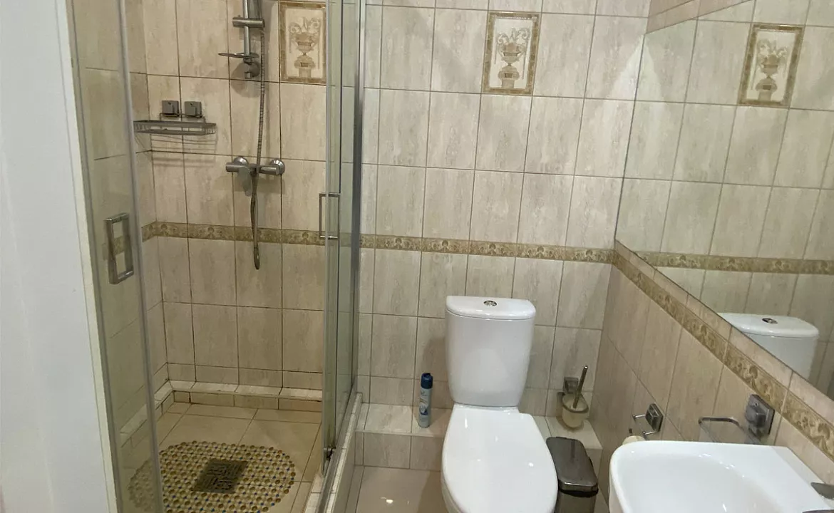 2-х местный номер «Улучшенный» с двуспальной кроватью. Отель «Эра». Анапа