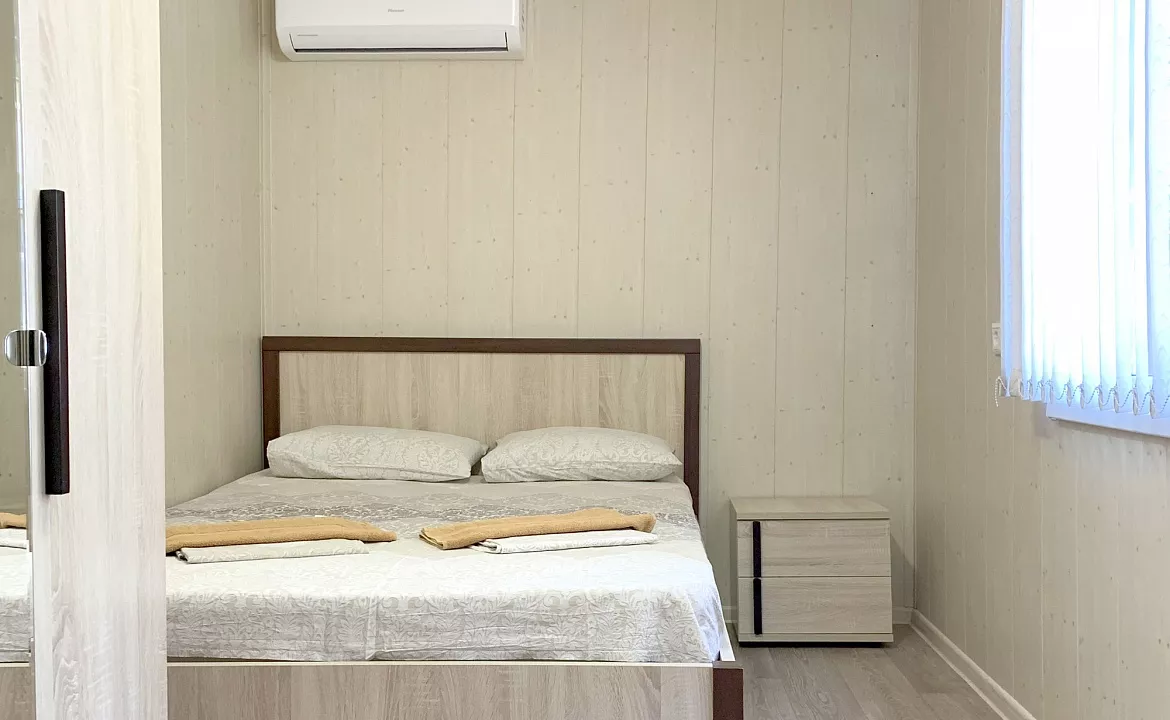 Семейный двухкомнатный номер с кухней и верандой. Гостевой комплекс "Буэнос Диас". Совет-Квадже