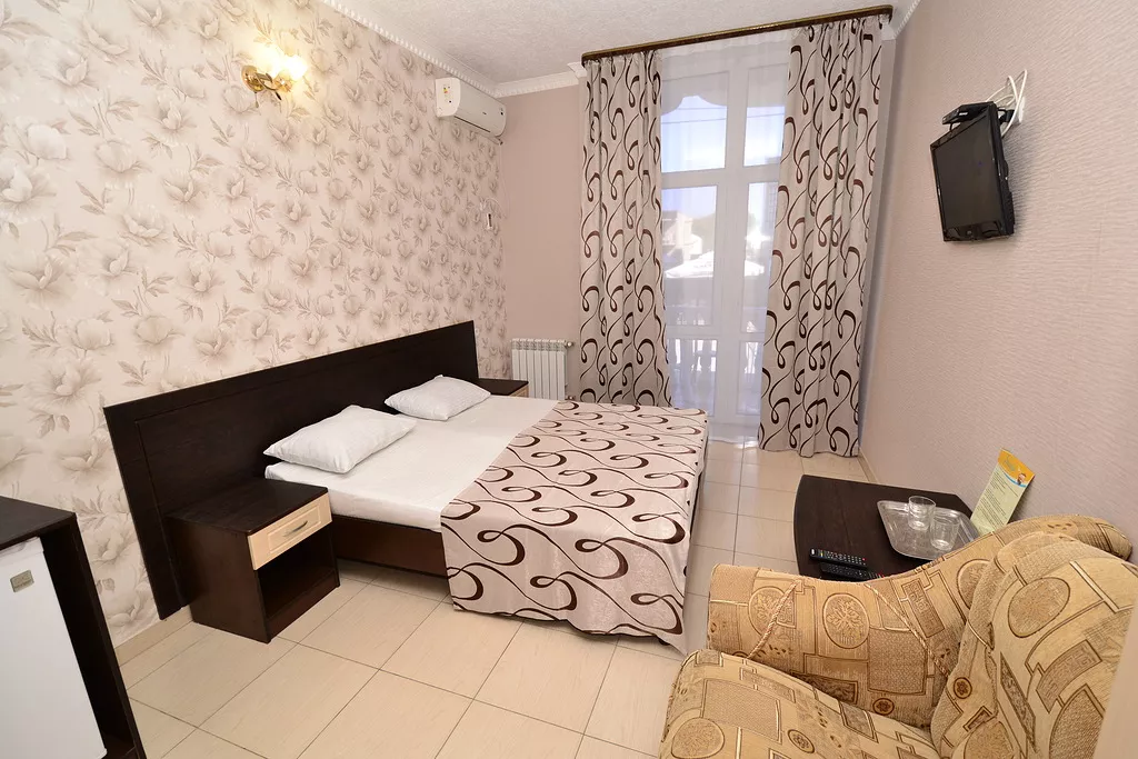 . Отель “ЯНАКИС”. Витязево