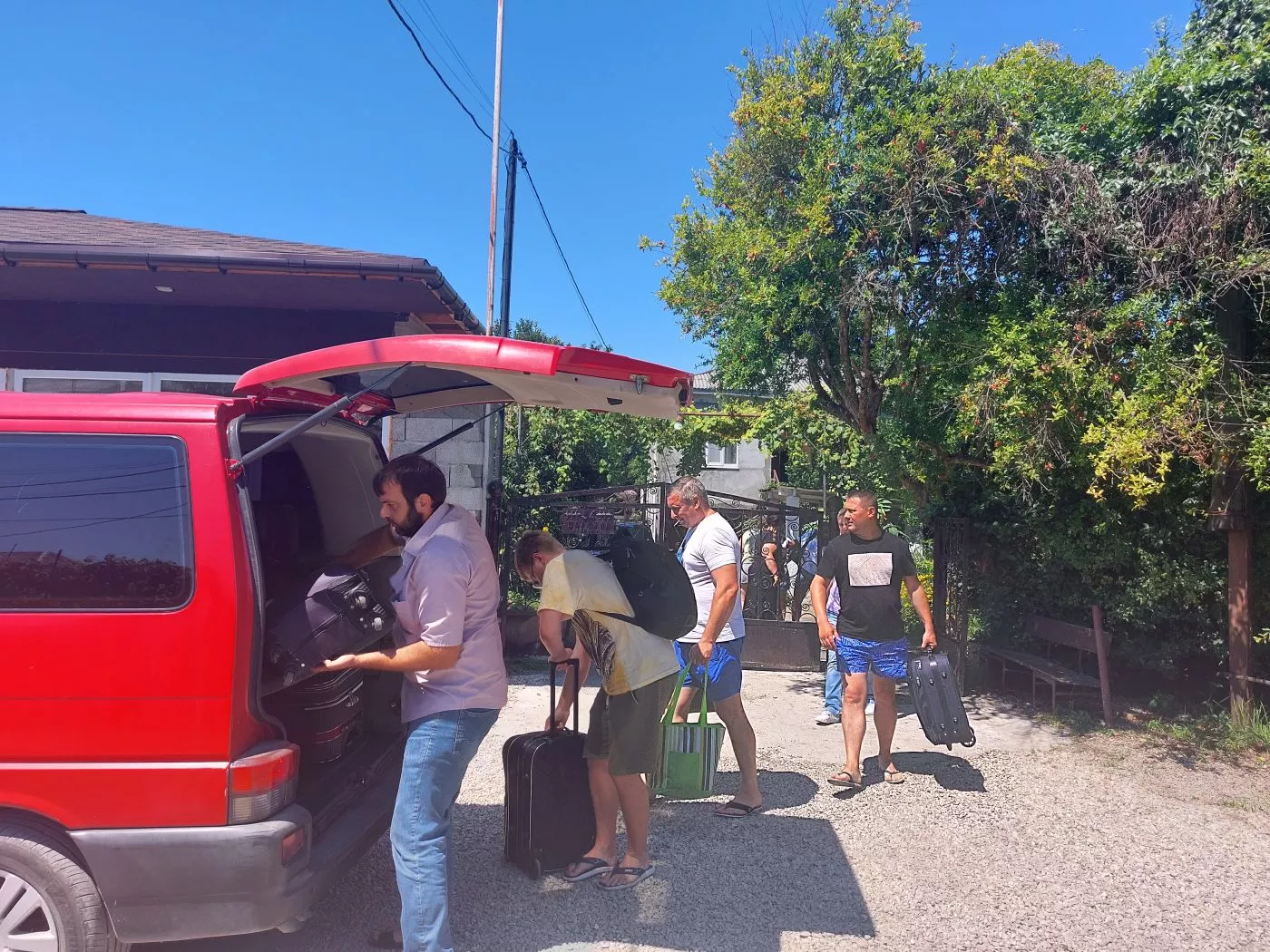 . Гостевой дом КАМЕЛИЯ. Пицунда