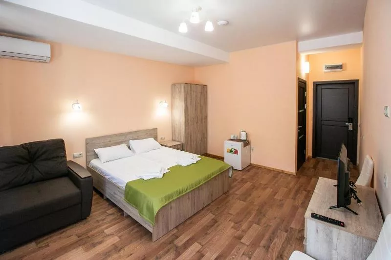 . Гостиница "Курорт". Пицунда . Гостиница "Курорт". Пицунда