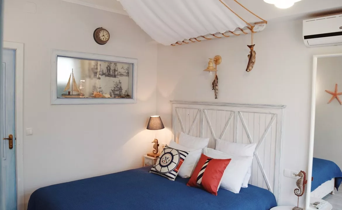 3-х местный номер – «Нижняя каюта». Гостевой дом "Триера". Судак