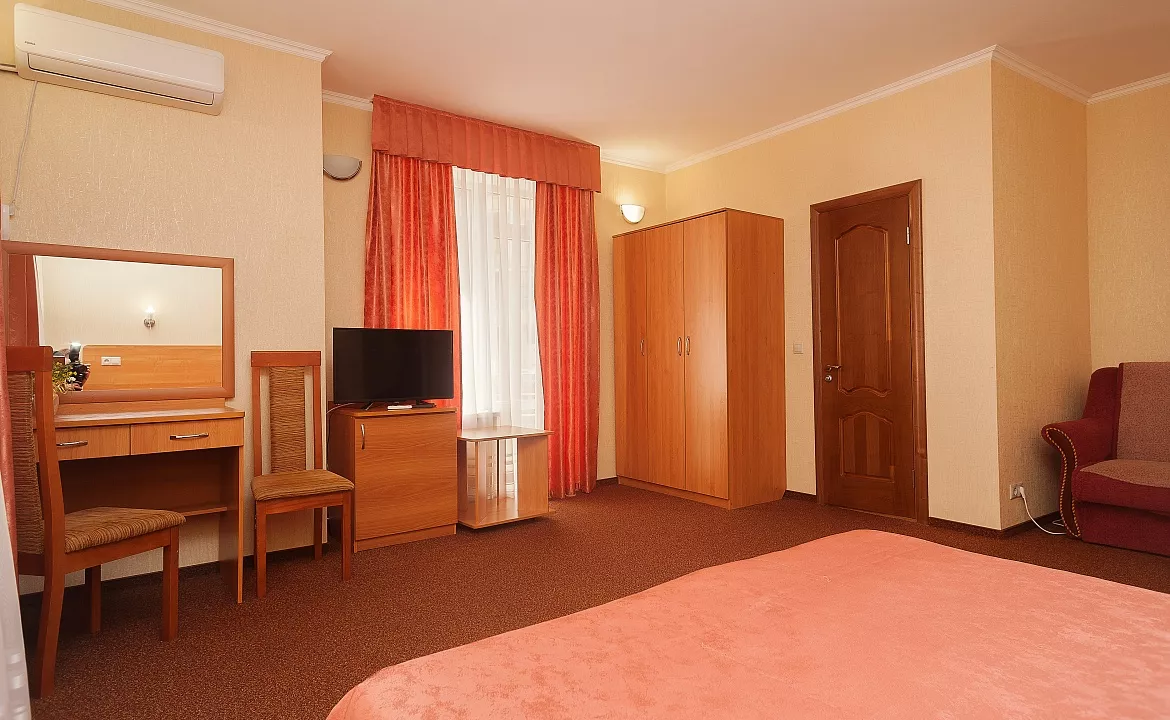 Полулюкс. Гостевой дом Дом у Моря ЛАКИ. Геленджик Полулюкс. Гостевой дом Дом у Моря ЛАКИ. Геленджик