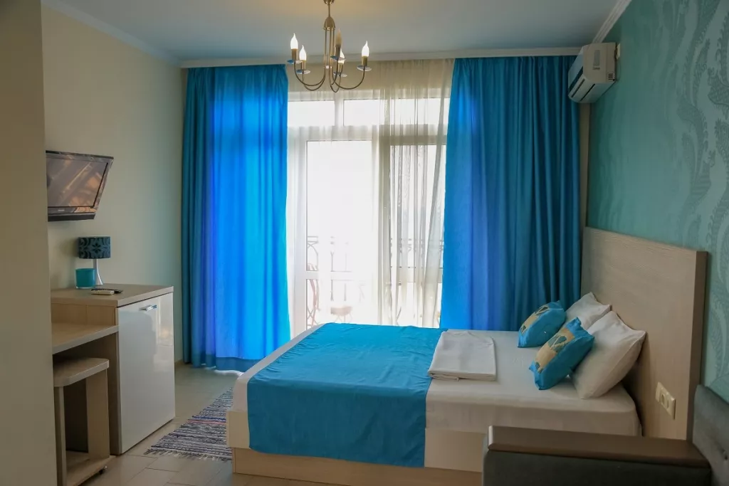 Полулюкс 1 комнатный. Гостевой дом Частный "Арзы". Симеиз