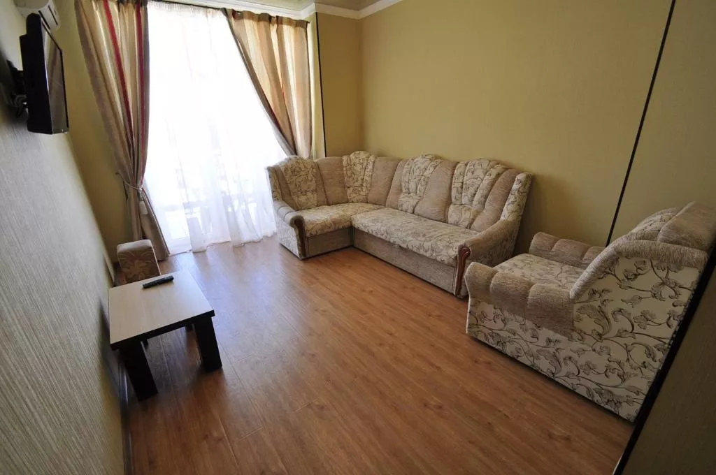 “Люкс” 5-ти местный 2-х комнатный. Отель "АТЛАС". Витязево