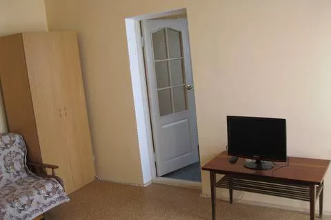 Стандарт 3-х местный. Гостевой дом "Лето". Евпатория