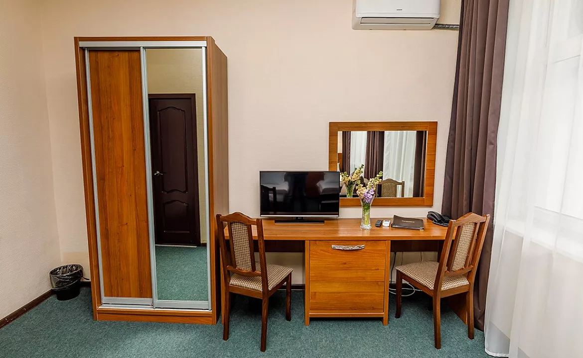 Стандарт однокомнатный. Пансионат «Кавказ»★★★. Геленджик