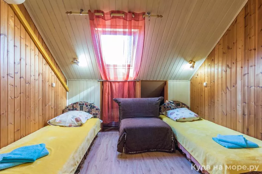 № 34 Стандарт на мансарде. Гостевой дом «Фламинго». Архипо-Осиповка