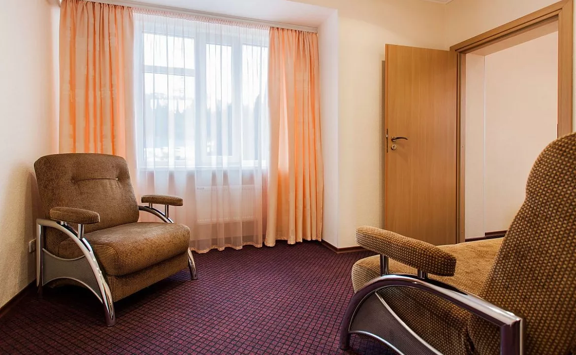 полулюкс. Гостиница Дарсан. Ялта