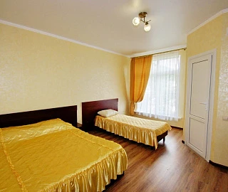 3-МЕСТНЫЙ НОМЕР СТАНДАРТ. Гостевой дом "Лето".  3-МЕСТНЫЙ НОМЕР СТАНДАРТ. Гостевой дом "Лето".