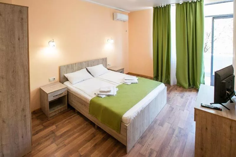 . Гостиница "Курорт". Пицунда . Гостиница "Курорт". Пицунда