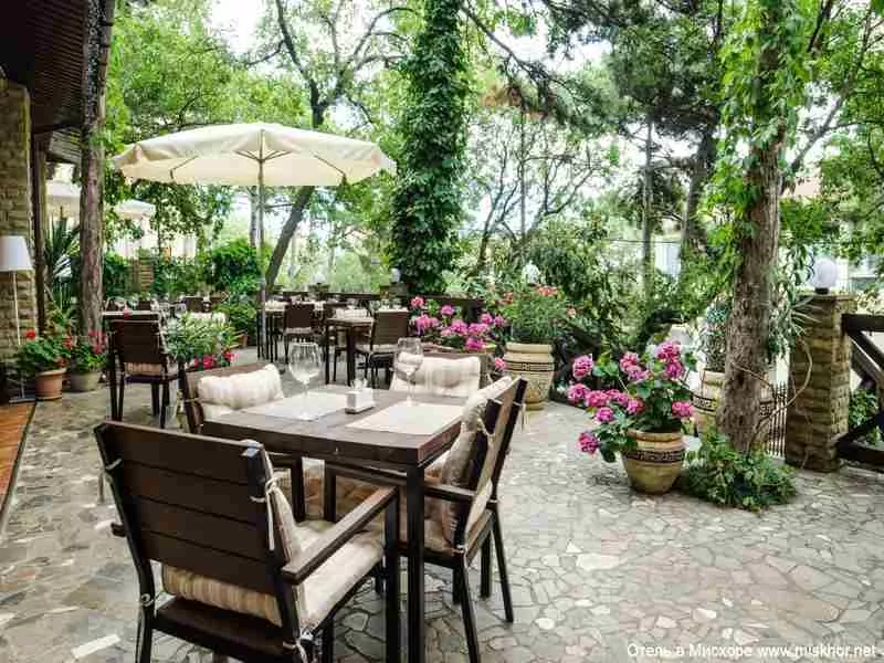 . Отель Вилла Сосновый бор. Гаспра