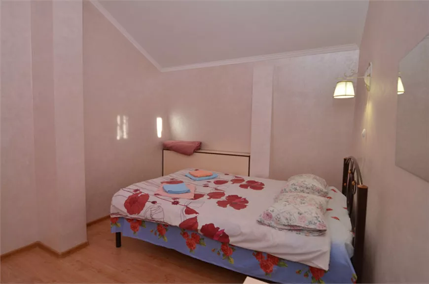 2-комнатный повышенной комфортности. Гостевой дом «Отель Людмила». Алушта 2-комнатный повышенной комфортности. Гостевой дом «Отель Людмила». Алушта