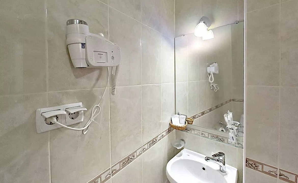 Комфорт плюс, 3 корпус. Гостиничный комплекс «Весёлый Хотэй». Гурзуф