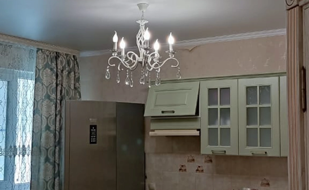 Четырёхместный люкс с кухней. "Брио" частный сектор. Геленджик Четырёхместный люкс с кухней. "Брио" частный сектор. Геленджик