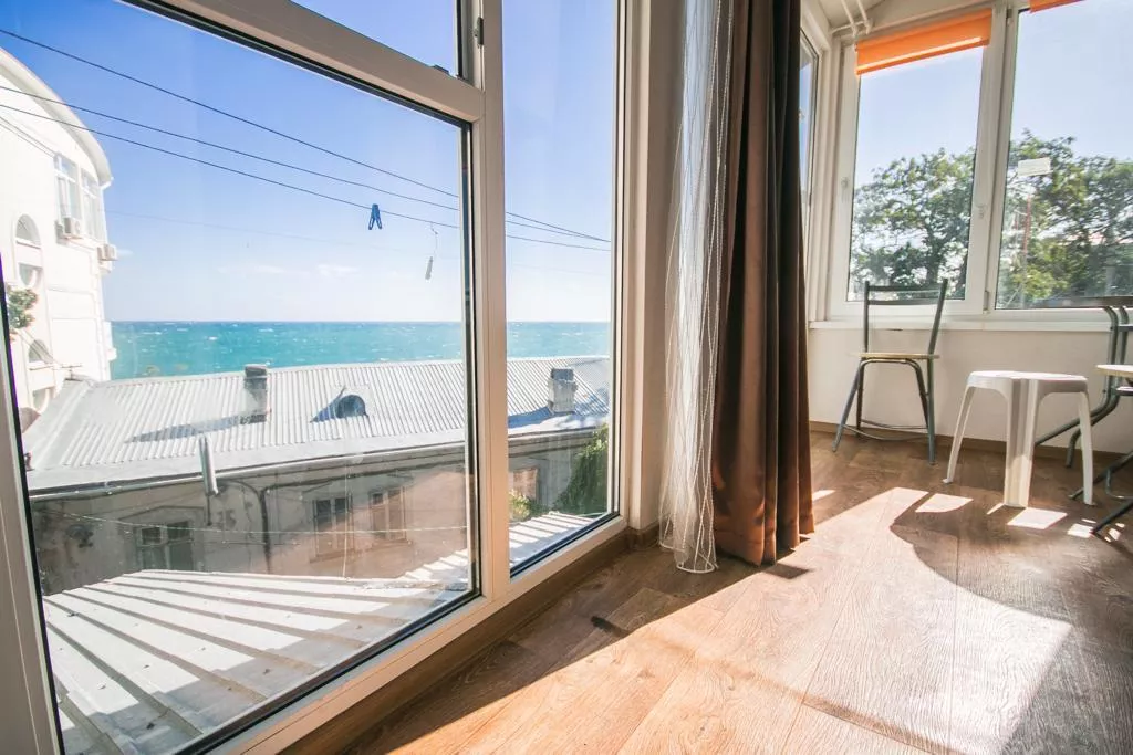 . Дом под ключ на пляже с великолепными видом на море. Ялта