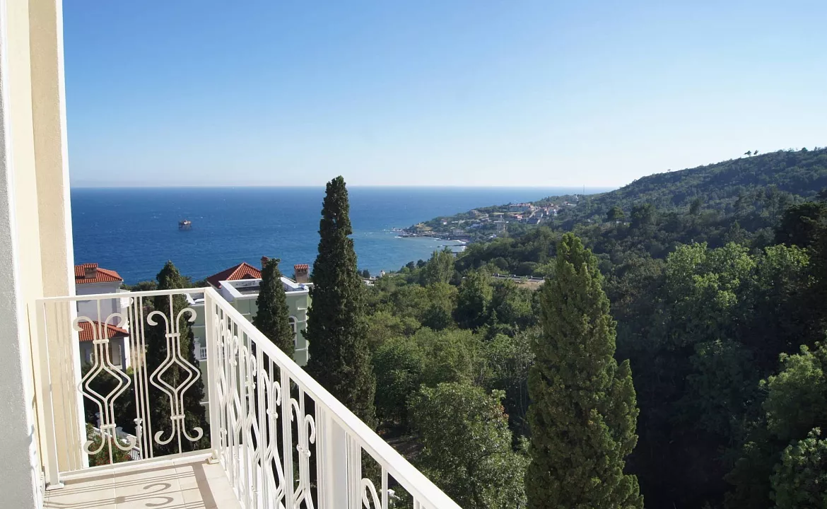 Номер люкс. Отель "Вилла Голубой залив". Симеиз