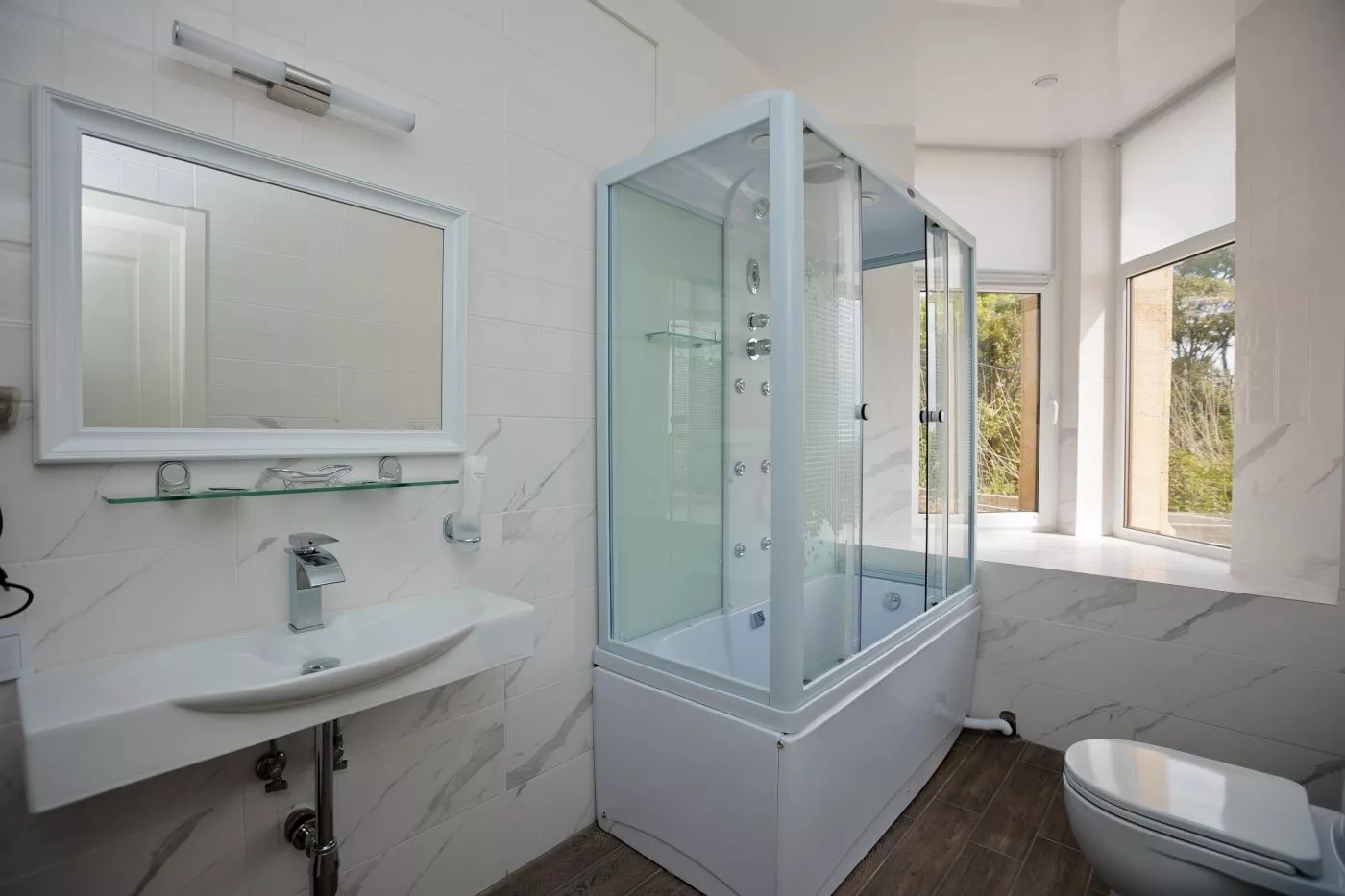 . Гостиница LooSPAngeles. Лоо