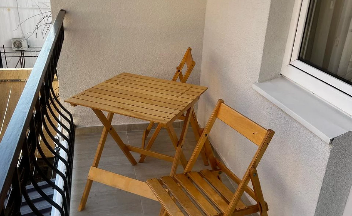 Трёхместный номер с двуспальной кроватью и односпальной кроватью. Гостевой дом Эксклюзив. Вардане