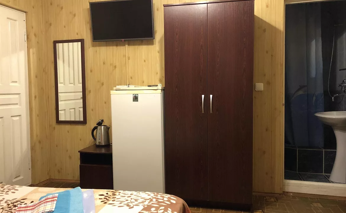 Двухместная комната с удобствами. Частный сектор У Дарьи. Лазаревское